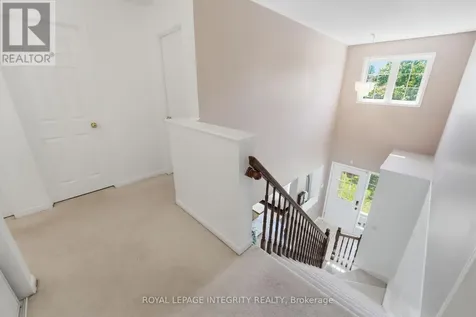 127 Stoney Pond Court Ottawa ON K2S 2E6