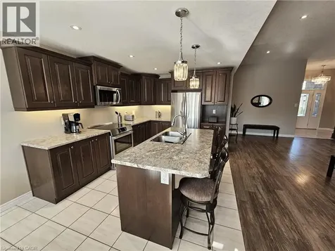 98 Allandale Crescent Simcoe ON N3Y 0B4