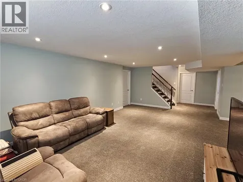 98 Allandale Crescent Simcoe ON N3Y 0B4