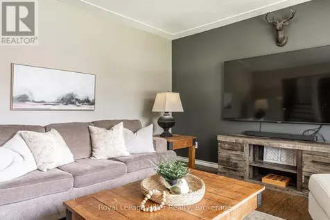 9 Simpson Court Stratford ON N5A 6Y3