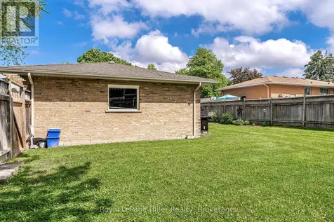 9 Simpson Court Stratford ON N5A 6Y3