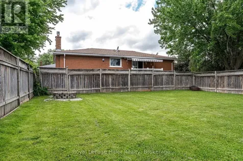 9 Simpson Court Stratford ON N5A 6Y3