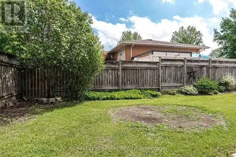 9 Simpson Court Stratford ON N5A 6Y3