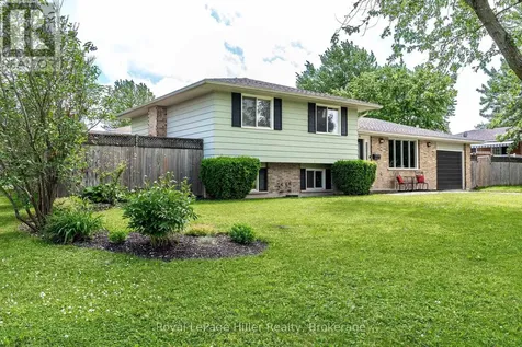 9 Simpson Court Stratford ON N5A 6Y3
