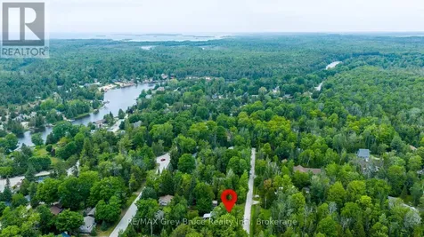 8 Toronto Avenue South Bruce Peninsula ON N0H 2G0