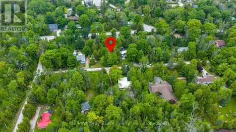 8 Toronto Avenue South Bruce Peninsula ON N0H 2G0
