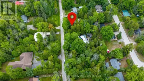 8 Toronto Avenue South Bruce Peninsula ON N0H 2G0