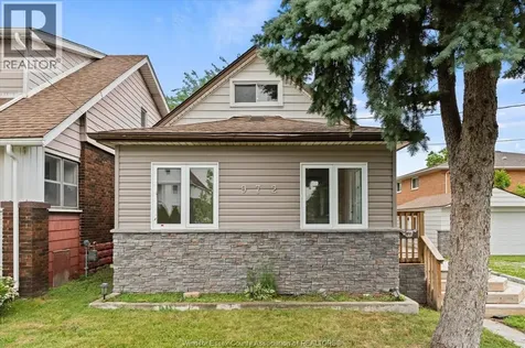 972 Wellington Avenue Windsor ON N9A 5J8