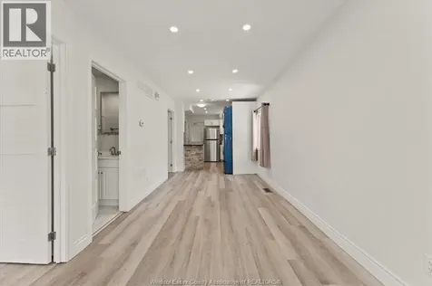 972 Wellington Avenue Windsor ON N9A 5J8