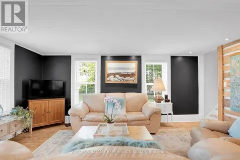 15 Leonard Avenue Penetanguishene ON L9M 1E3