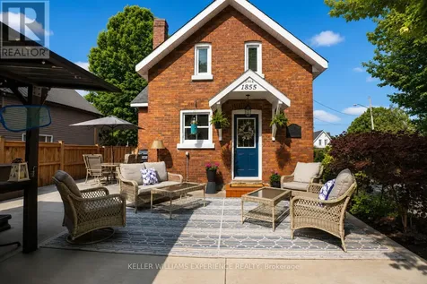 15 Leonard Avenue Penetanguishene ON L9M 1E3