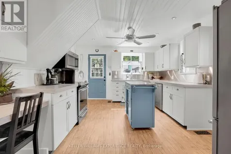 15 Leonard Avenue Penetanguishene ON L9M 1E3