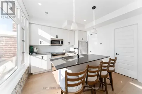 8167 Kipling Avenue Vaughan (west Woodbridge) ON L4L 0G4