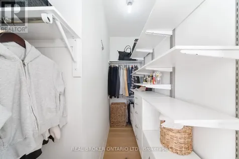 8167 Kipling Avenue Vaughan (west Woodbridge) ON L4L 0G4