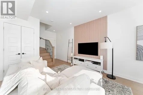 8167 Kipling Avenue Vaughan (west Woodbridge) ON L4L 0G4