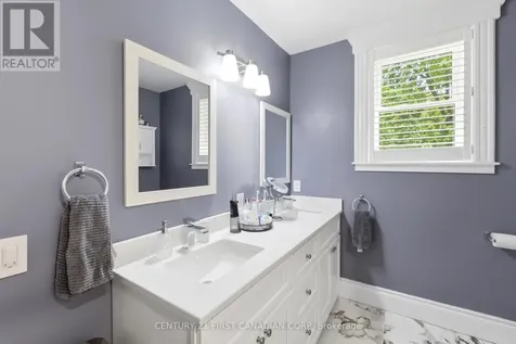 95 Myrtle Street North St. Thomas ON N5R 2E9