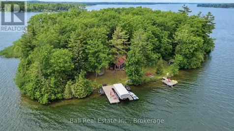 927 Kelly Island Selwyn ON K0L 1H0