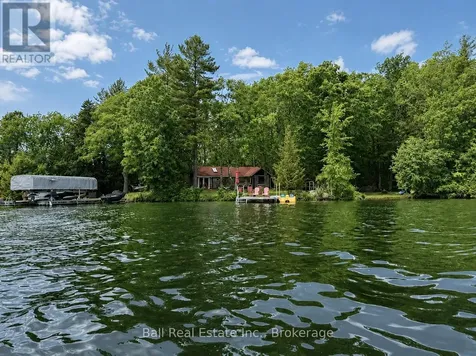 927 Kelly Island Selwyn ON K0L 1H0