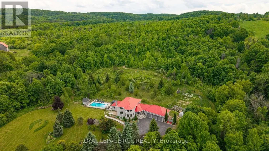 529648 Osprey-the Blue Mountains Townline Grey Highlands ON L0M 1P0