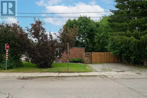 15 Margueretta Street Brantford ON N3R 1M8