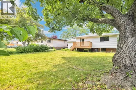 9955 Ridge Road Windsor ON N8R 1G5