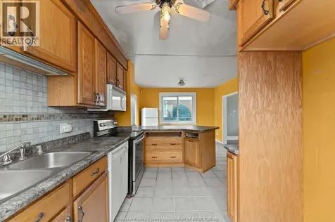 1651 Francois Road Windsor ON N8Y 4L8