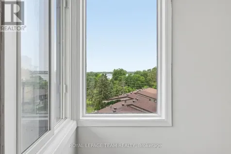 1081 Ambleside Drive Ottawa ON K2B 8C8