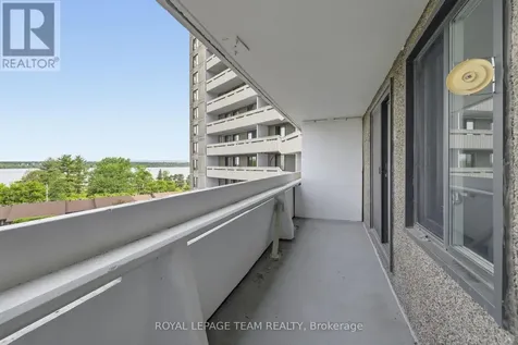 1081 Ambleside Drive Ottawa ON K2B 8C8