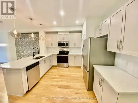 513 Cope Drive Ottawa ON K2S 1B6