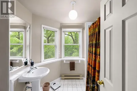 220 Wilbrod Avenue Ottawa ON K1N 6L6