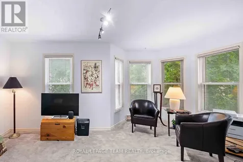 220 Wilbrod Avenue Ottawa ON K1N 6L6