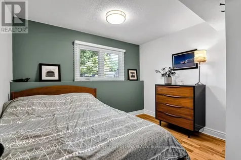 580 Duff Crescent Ottawa ON K1J 7C5