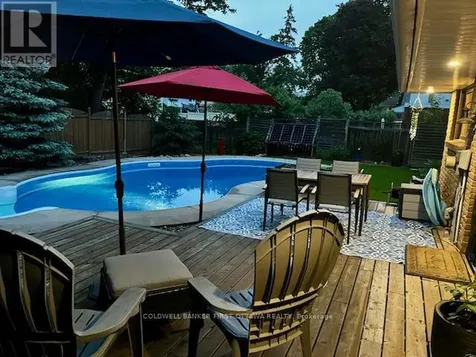 580 Duff Crescent Ottawa ON K1J 7C5