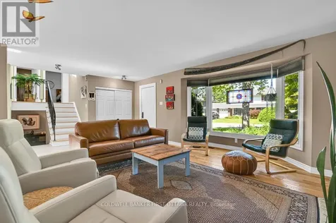 580 Duff Crescent Ottawa ON K1J 7C5
