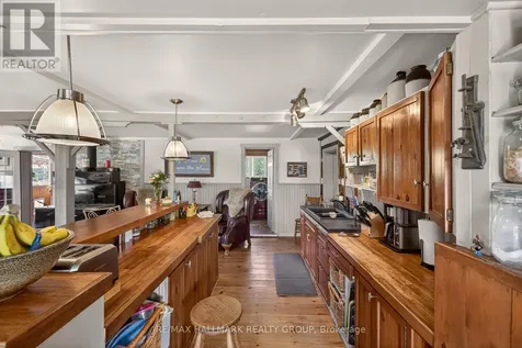 1013 Lavant Darling Road Lanark Highlands ON K0G 1K0