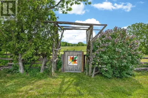 1013 Lavant Darling Road Lanark Highlands ON K0G 1K0