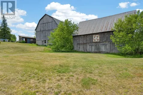 1013 Lavant Darling Road Lanark Highlands ON K0G 1K0