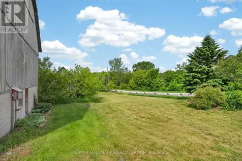 1013 Lavant Darling Road Lanark Highlands ON K0G 1K0