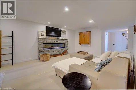 29 Schuyler Street Paris ON N3L 0J2