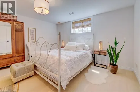 29 Schuyler Street Paris ON N3L 0J2