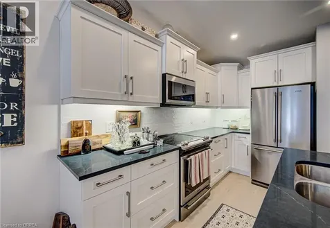 29 Schuyler Street Paris ON N3L 0J2