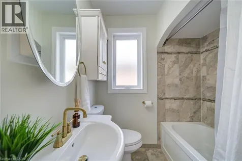 105 Weir Street South Hamilton ON L8K 3A8
