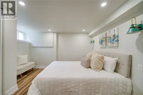 105 Weir Street South Hamilton ON L8K 3A8