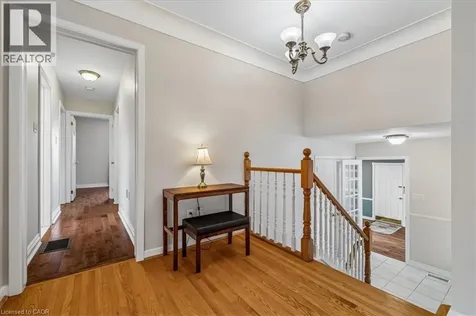 668 Bridle Burlington ON L7L 4E1