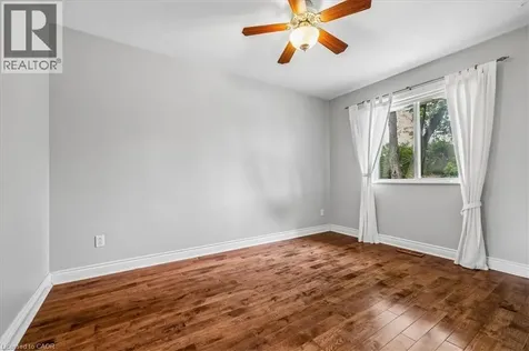 668 Bridle Burlington ON L7L 4E1