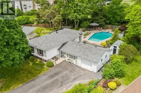 668 Bridle Burlington ON L7L 4E1
