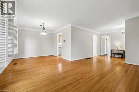 668 Bridle Burlington ON L7L 4E1