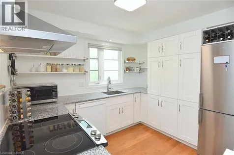 49 Park Street East Dundas ON L9H 1C9