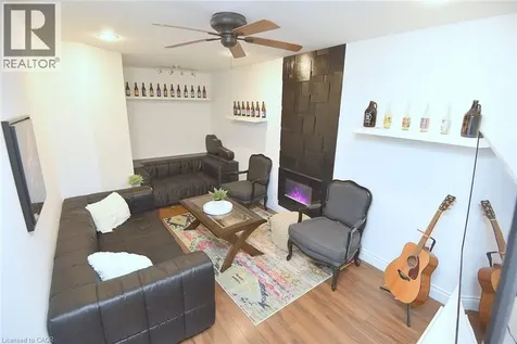 49 Park Street East Dundas ON L9H 1C9