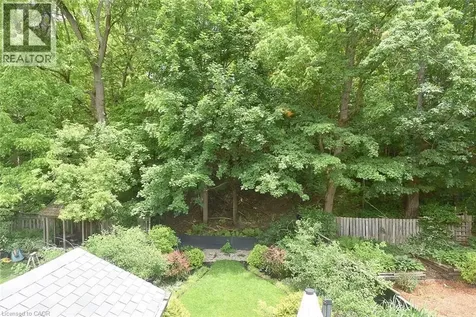 49 Park Street East Dundas ON L9H 1C9